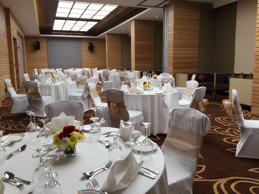 Ramee Rose Hotel Manama Dış mekan fotoğraf